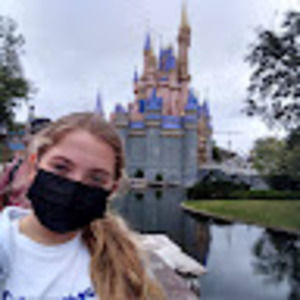 Meet your Posher, Kelly